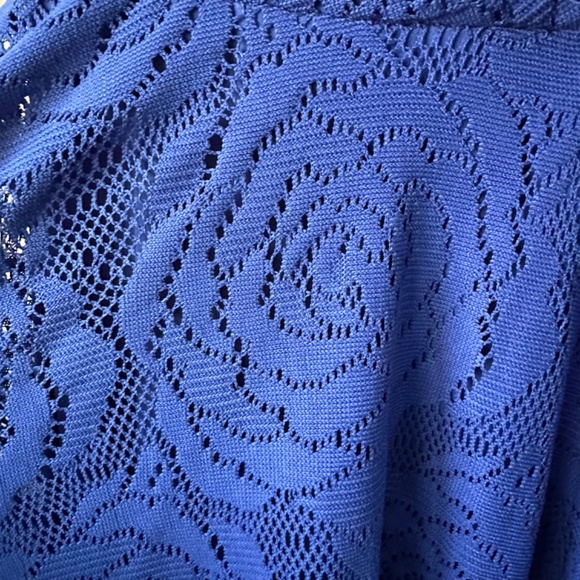 Maggy London Royal Blue Floral Lace Midi Dress - Size 10 - Picture 3 of 8